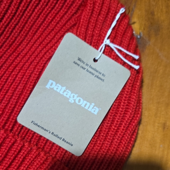 Patagonia Kids Vibrant Red Beanie - Picture 2 of 3